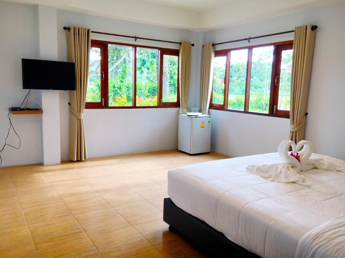Oon Valley Farm Stay San Kamphaeng Екстериор снимка